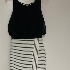 Blouson sleeveless dress striped size M
